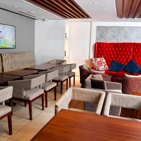 Hillpark Hotel Nairobi Exteriör bild