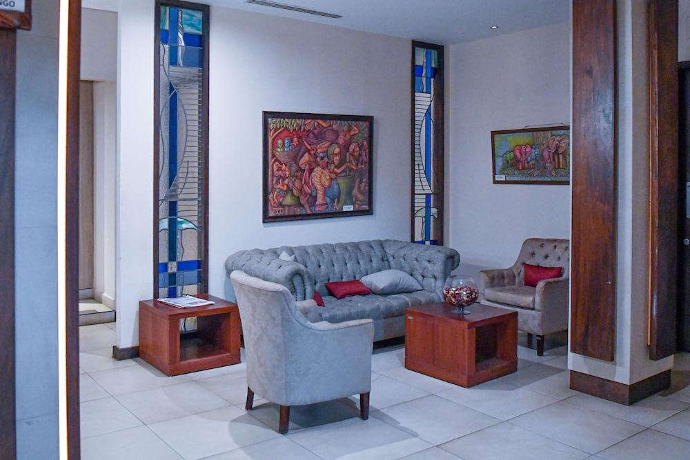 Hillpark Hotel Nairobi Exteriör bild