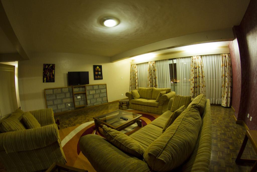 Hillpark Hotel Nairobi Exteriör bild